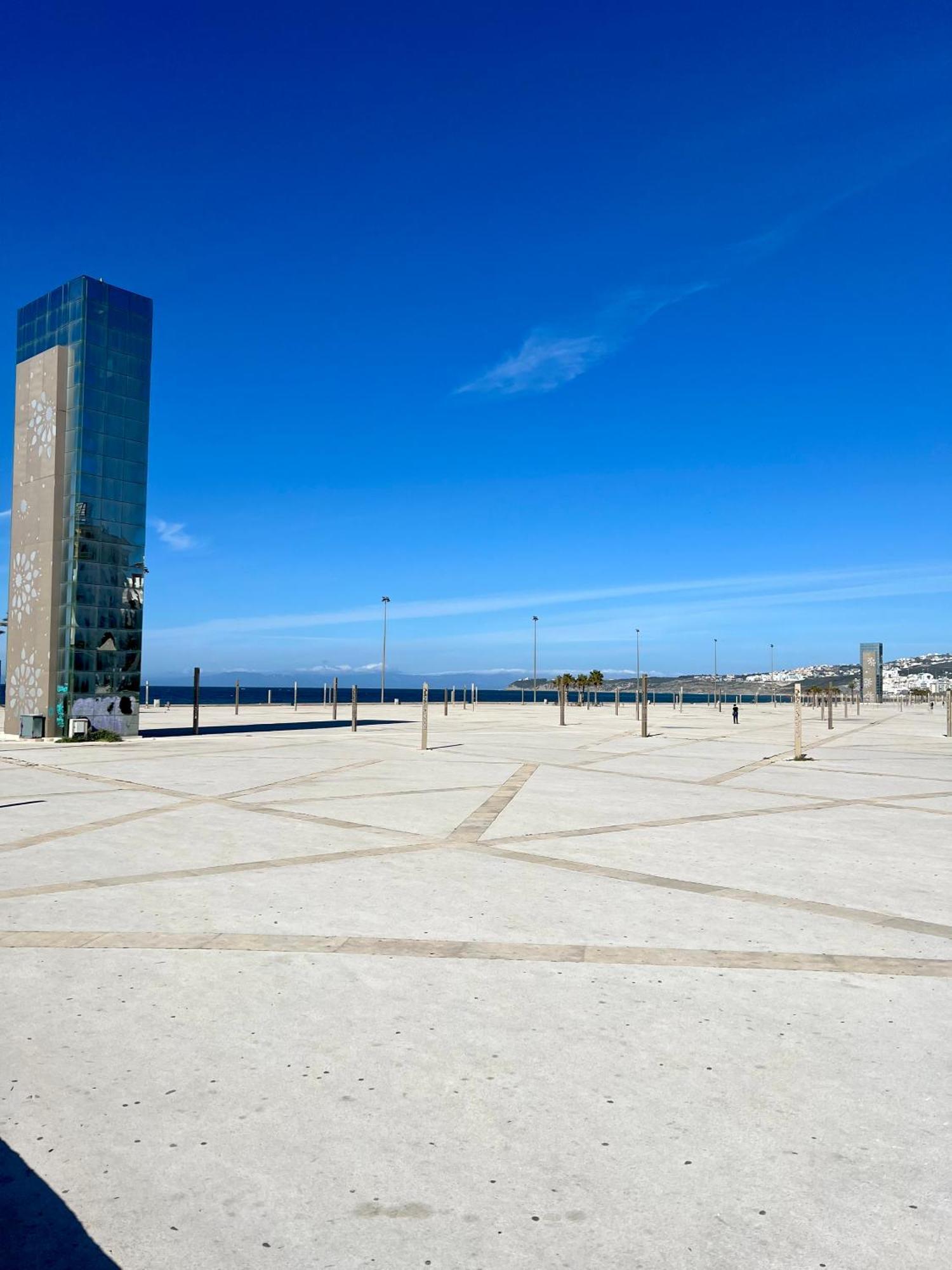 Duplex Familial 3 Au Coeur De La Corniche De Apartamento Tánger